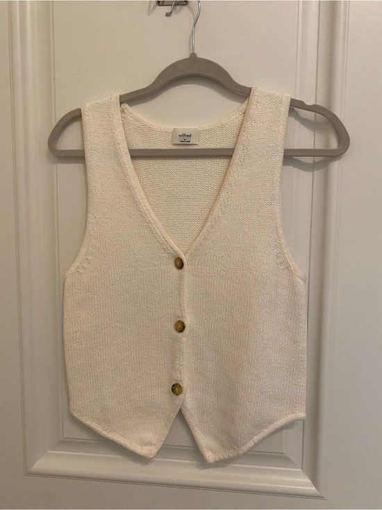Wilfred Tops - Wilfred Cream V-Neck Button Knit Vest